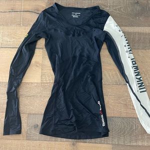Reebok top